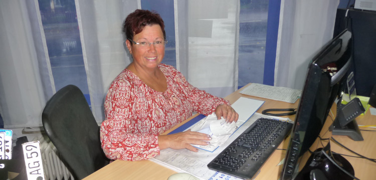 Michaela Grieb, Buchhaltung